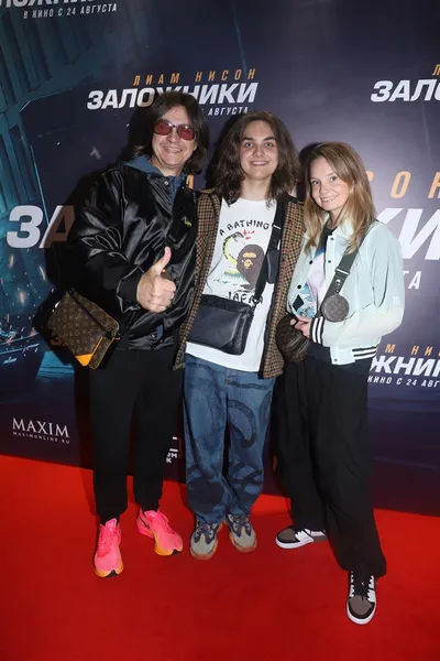 Сергей Филин с супругой Марией и с сыном Александром