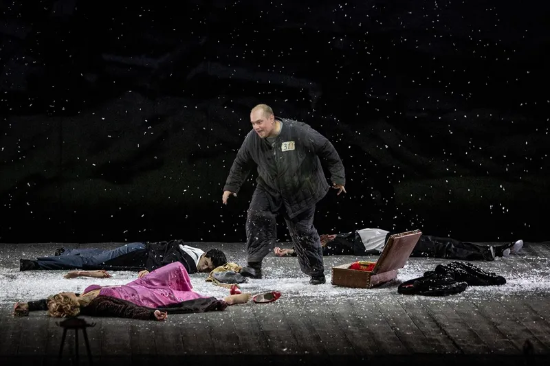 «Новая Опера» открыла сезон «Летучим голландцем».