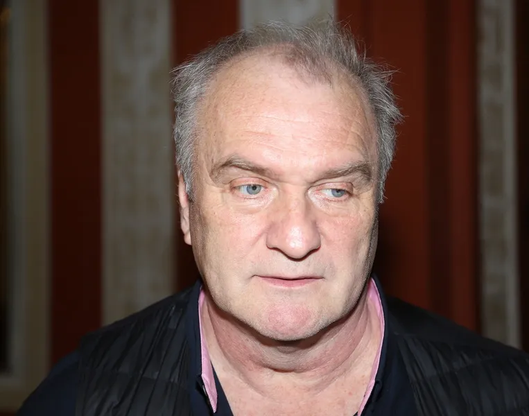 Александр Балуев