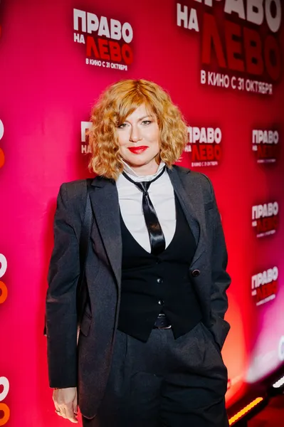 Елена Бирюкова