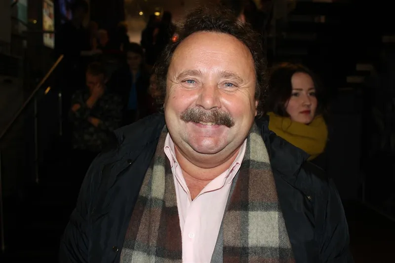 актер Юрий Внуков