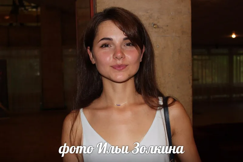 актриса Анастасия Мытражик