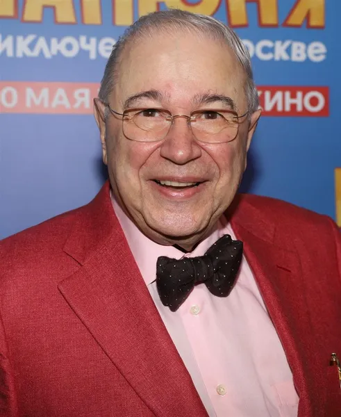 Евгений Петросян