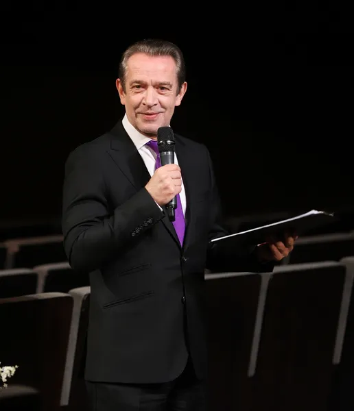 Владимир Машков