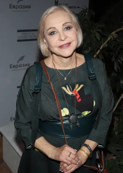 Елена Борзова