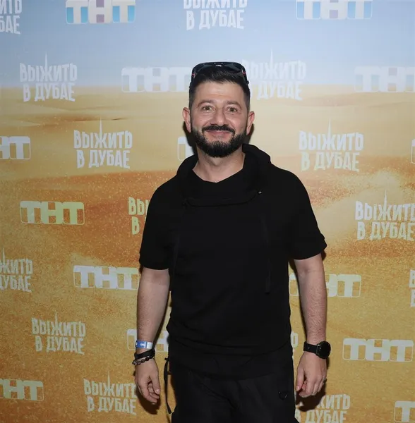 Михаил Галустян