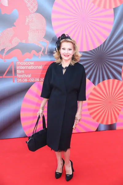 Елена Старостина