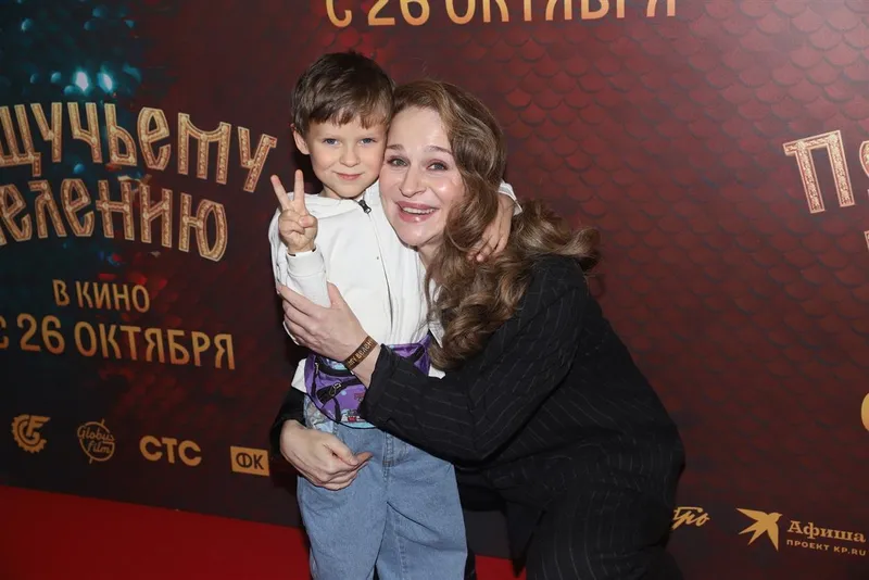 Агриппина Стеклова с внуком