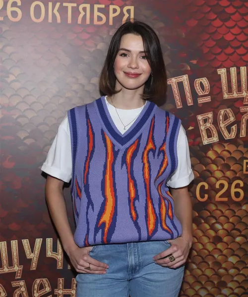 Анна Богомолова