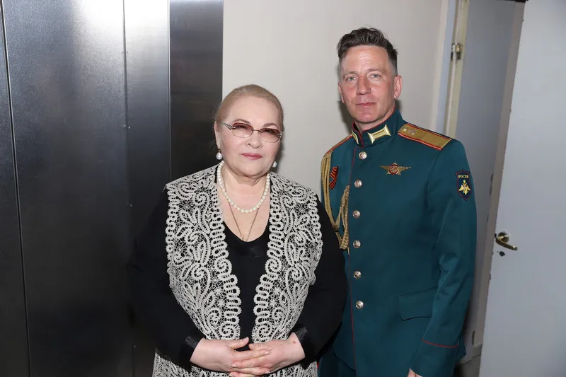 Нина Усатова с поклонником