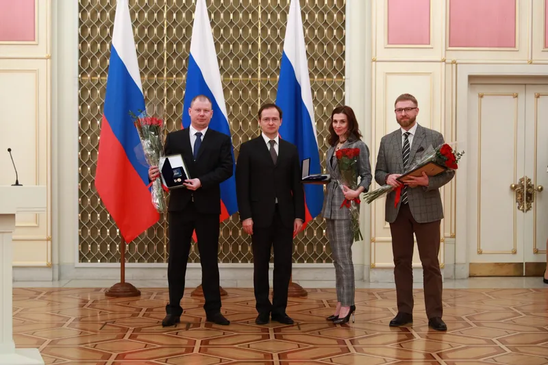Владимир Мединский вручил премии Правительства РФ.