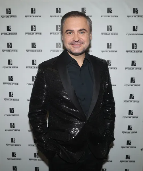 Евгений Гор