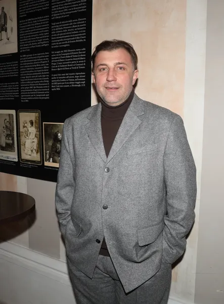 Роман Богданов