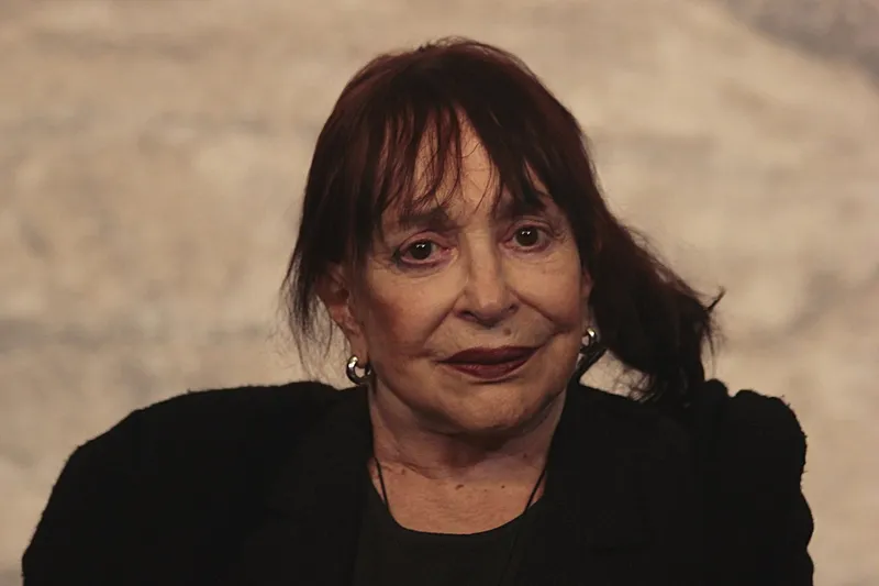 актриса Адриана Асти