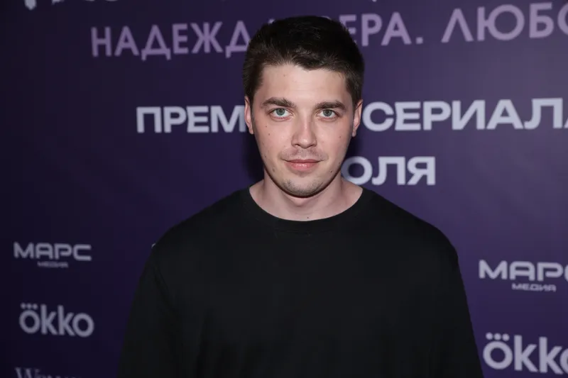 Никита Санаев