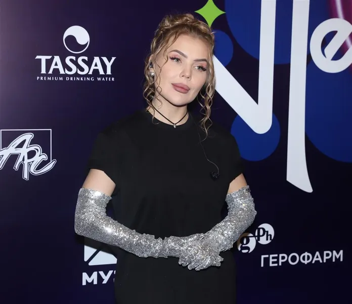 Карина Кросс