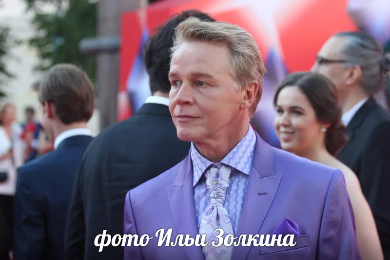 телеведущая, писательница Эвелина Хромченко