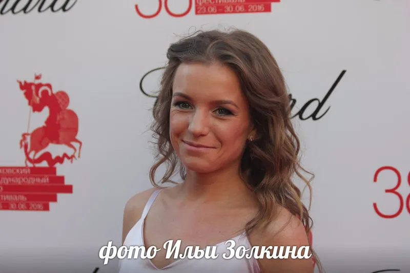 актриса Светлана Камынина