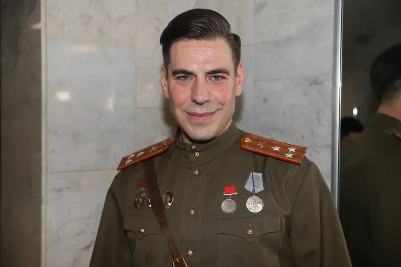 Дмитрий Дюжев