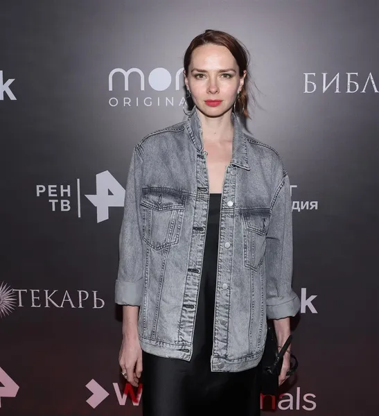 Елена Николаева