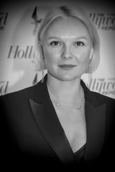 актриса Елена Великанова